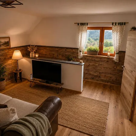 Haarstubenhaeusl Glueckskaefer Vakantiehuis